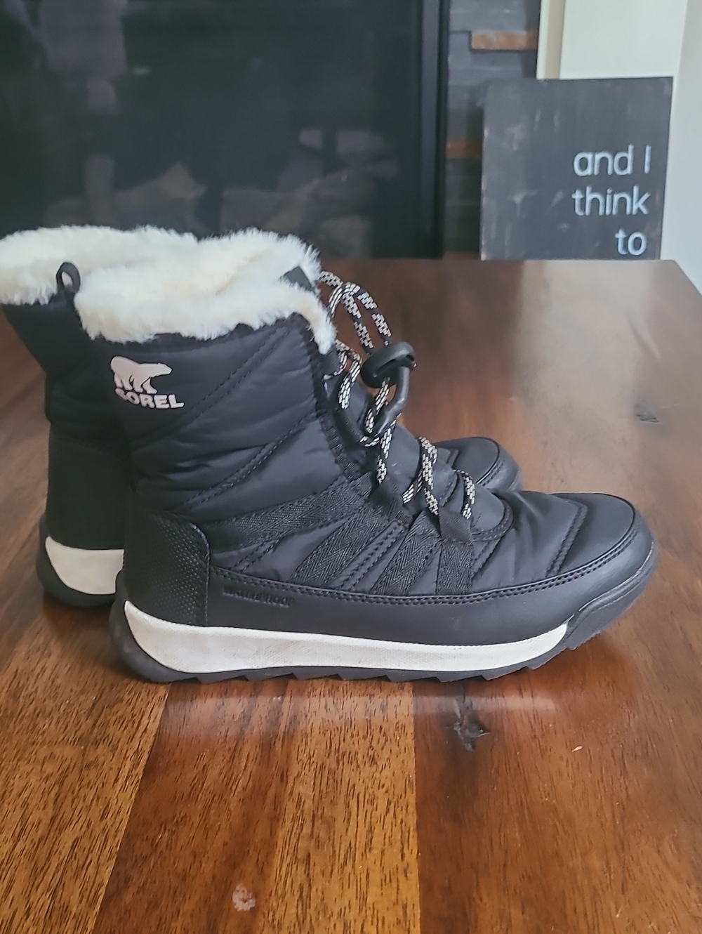 Sorel Black Whitney II Short Lace Snow Boots Girls Youth 4